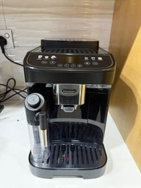 مكينة ديلونجي ماكنيفسا ايفو نيكست الحديثة للبيع.               طبعا ال...