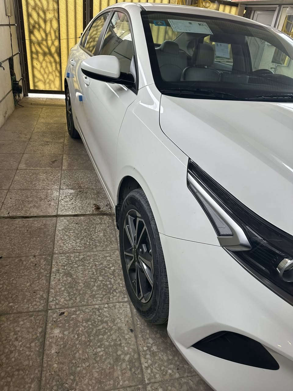 السلام عليكم للبيع كيا سيراتو ٢٠٢٤ بغداد بأسمي ماشية ٢١ كفالة مكينة 2000 المكينة والكير كفالة داخل بيجي ويل كب شاشة وكامرة اصلية داخل جلد ابيض 
العنوان بغداد الكرخ رقم الهاتف 
***********
السعر 179 وبيه مجال
