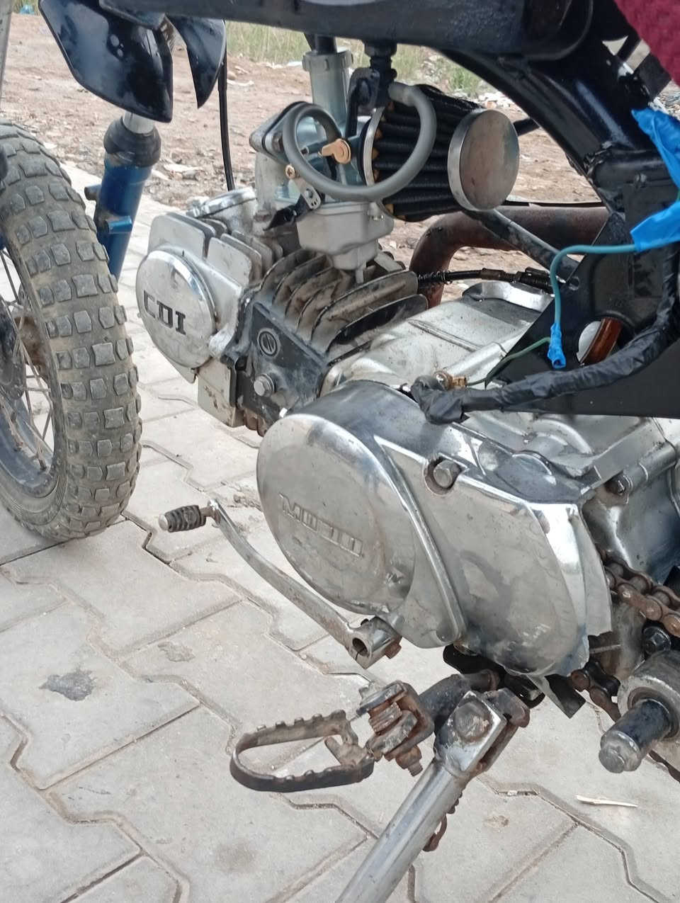 سلام عليكم شباب قفاز للبيع تجي تشغل وتروح مكينه 125 هونده السعر اتصل علي***********
