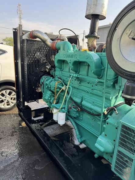 السلام عليكم ‏للبيع مولدة كمنز 5نص  ((( 450 KVA )))
للتواصل : 
‏‭0772 482 0237‬
عنوان / أربيل /صناعة الجنوبية /كراج الحاج  وفاء 
يوجد توصيل 🚚 جميع محافظات العراق 🇮🇶 مجاني 🆓
