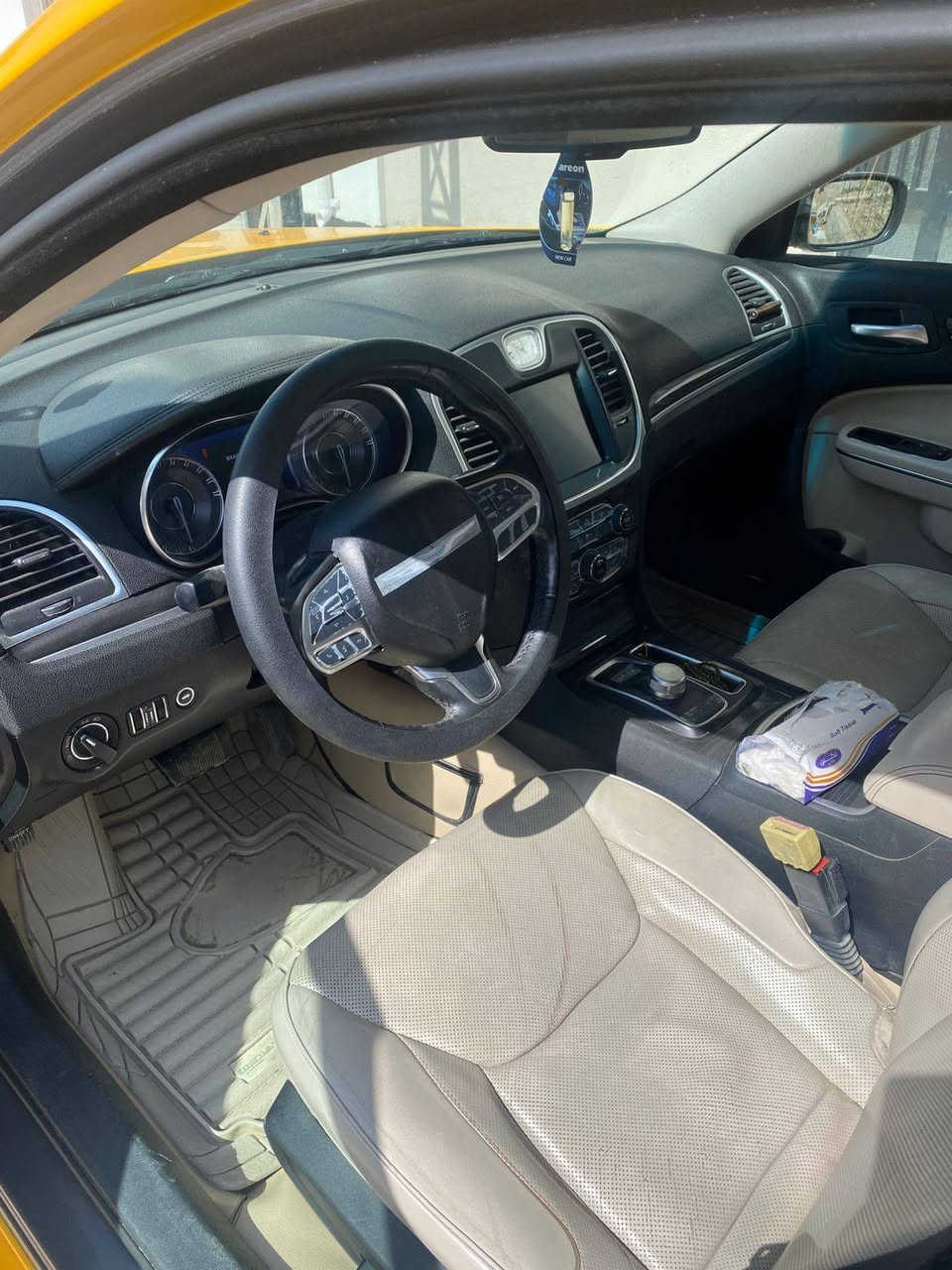 سلام عليكم اوبامه 19 اصل مرمزه 22 رقم بصره مشروع وطني تحويل ثاني يوم سياره جاهزه ماشيه 102 خط وبحث كربلاء مصفره مواصفات C فول ماعده فتحه صبغه جديد صالها سبوع تخم تاير اول امس جديد ويلكب مكسيكي  غرفه ابيض ملكي جلد تدفه تبريد مكينه كير حداديه تبريد عله وضع الشركه حجر بلاد مشط بلاد لايت محور سياره جاهزه عله اخر حبايه الف دينار ماتصرف عليه شرط حادثها حافت البنيد فقط نفسه معمر وصور حادث بل منشور وجاملق الامامي يم الايت بيه بارد والباقي كفاله عامه من التبديل والمعجون 
مكاني ناصريه مركز
***********
