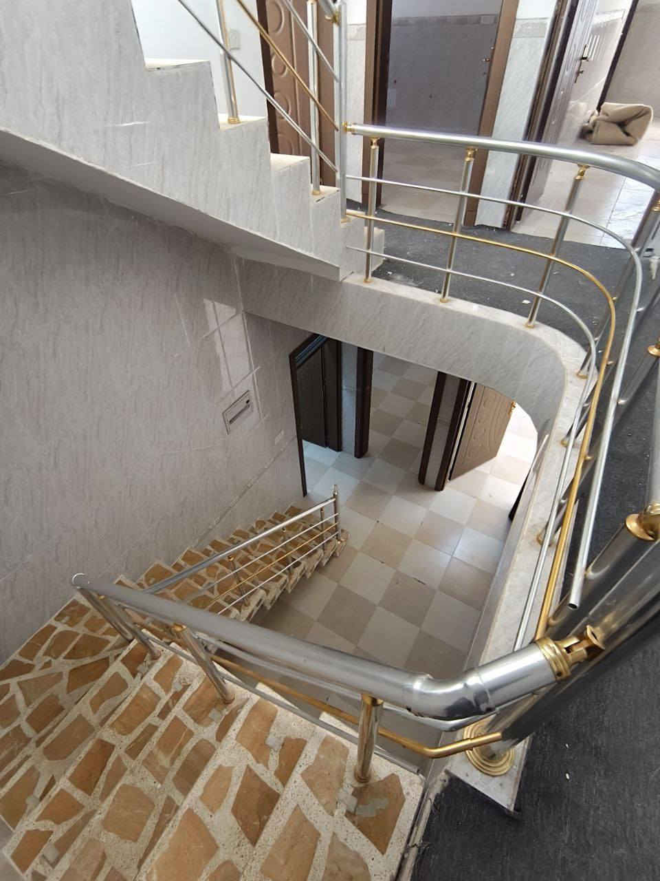 #عقارات_حبيب_علي
🔸سند طابو يتسجل بإسم اي عراقي
📍أربيل-بيت للبيع حي قربو قرب سايدين لاوان
➖مساحة 150M طابقين مربع ركن
يتكون⤵️
➖4غرف نوم 
➖استقبال-صاله-مطبخ-مجموعه صحيات-كراج
***********
***********
لمشاهدة الفيديو والسعر والباقي من العروضات ادخل للقناة رابط القناة👇
https://t.me/habeb2ali

#عقارات_اربيل #شقق_للبيع_اربيل #بيو_لبيع_اربيل  #فلل_للبيع_اربيل #مجمعات_سكنية_اربيل
#عقارات_كردستان  
#استثمار_عقاري_اربيل #عقارات_بغداد_سليمانية_اربيل  #عقارات_شمال_العراق  

8 دفتر 75 ورقه
