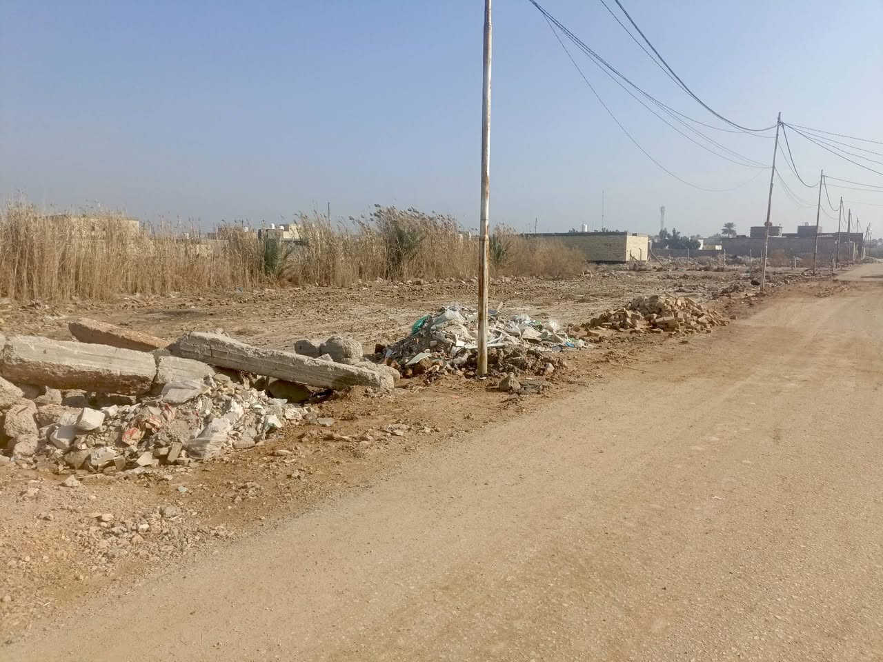 سلا عليكم متابعني. يالله يارزاق
العنوان كوفه علوت الفحل شارع الفلل 

قطعت ارض طابوزراعي سند 25 قرار محكمه

المساحه1400متر الوجهيه 70ونزال 20  

  طابو زراعي سند 25 

للستفسار اتصل عل الرقم *********** وتساب

يتوفر كافت القطع الراضي والمنازل توصل خاص او وتساب
