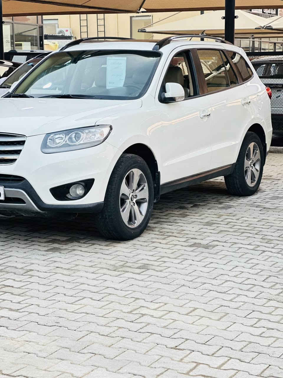 من معرض السراج المنير لتجارة السيارات الحديثة مسائكم خير وبركة (وتحية لكم جميعاً)

هونداي سينتافيا موديل 2012 كفالة عامه + المحرك ايضاً كفالة 
السيارة جديدة بمعنى الكلمة 💣 
السونار مرفق مع الصور 
ماشية فقط 216 الف كيلو متر 
محرك 4سلندر 
في معرض السراج يقدم لكم اجود انواع السيارات الحديثة وبأسعار تنافسية 🔥💥 وايضاً نتعامل بنظام الاقساط- والمراوس  
متوفر الان بتاريخ 2025/12/19
العنوان كربلاء خلف مستشفى الكفيل مدينة معارض كربلاء تسلسل رقم المعرض 7 
للمعرفة تفاصيل اكثر التواصل مع الارقام 🤝🫡
***********
***********
***********
#بيع______شراء______وتبديل #اقساط #كربلاء #سيارات #كومنت #نيسان #سيني
