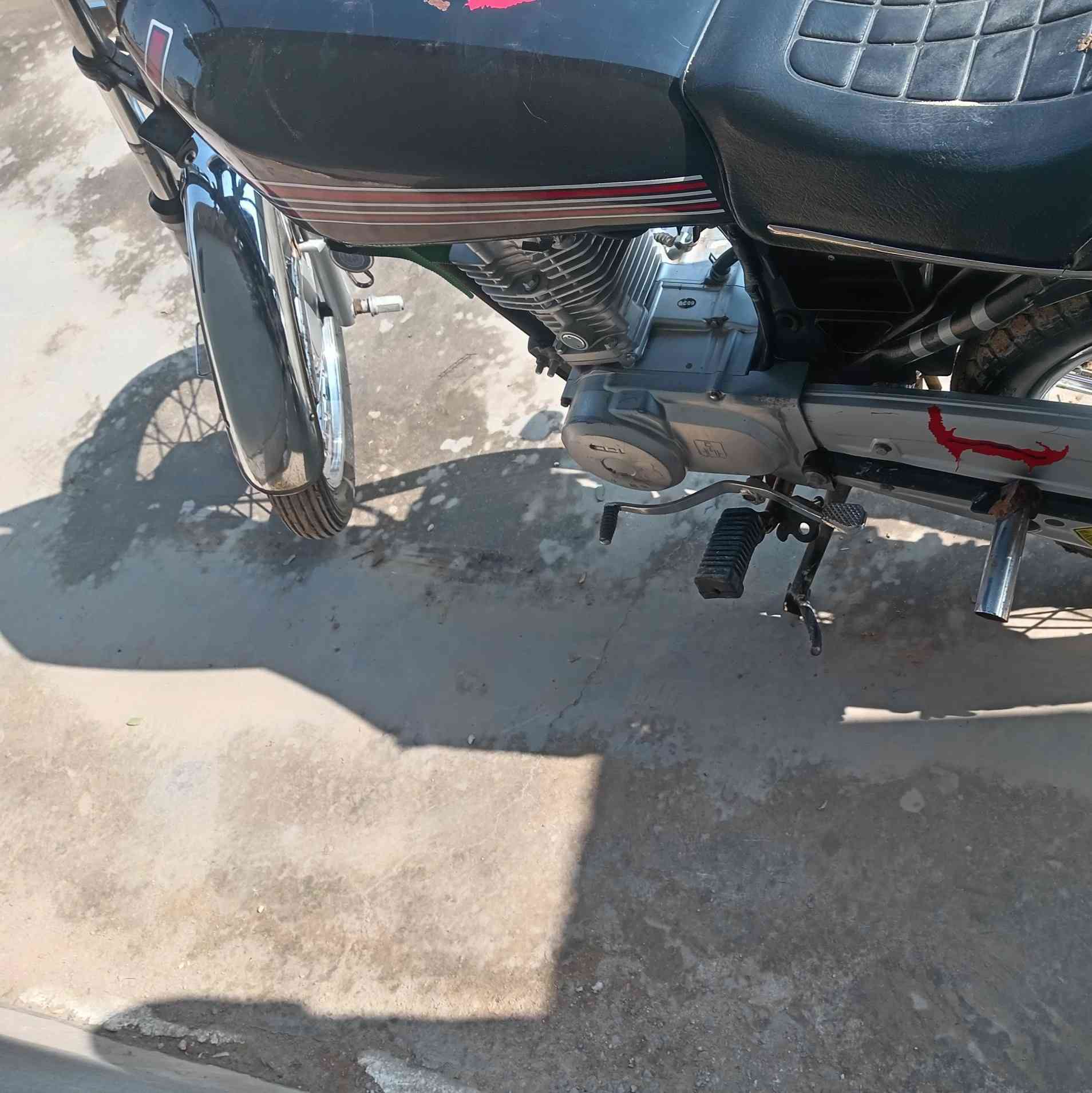 سلام عليكم دراجه بدون غسله تعميره مامفتوحه شلع بيه نهضه شك الكاع الشراي بل خدمه متوازي عله بيعته مكاني الدوانيه عله طريق السنيه يم معمل كاشي الشراي يتصل يراسل ***********
