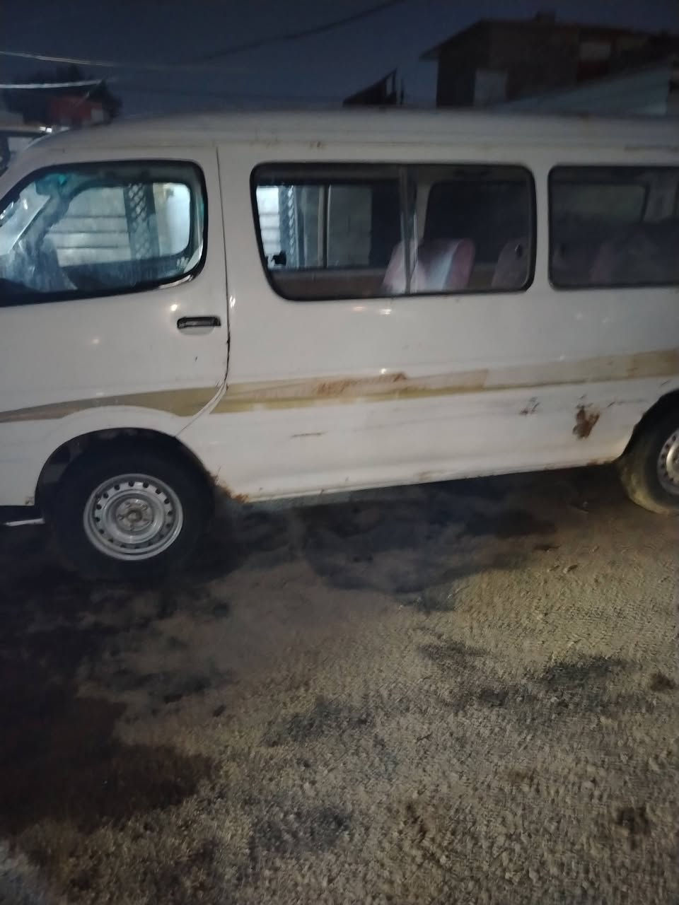 السلام عليكم كيه فتون موديل 2009  مكينه كير اكسل مكفولات  كهربايات  كلهة شغاله سياره جاهزه كل نقص مابيهة  مااندل راعيهة اتكفل سرقه وعشاير  للبيع السعر  18 وبيه مجال مكاني بغداد حي اور ***********
