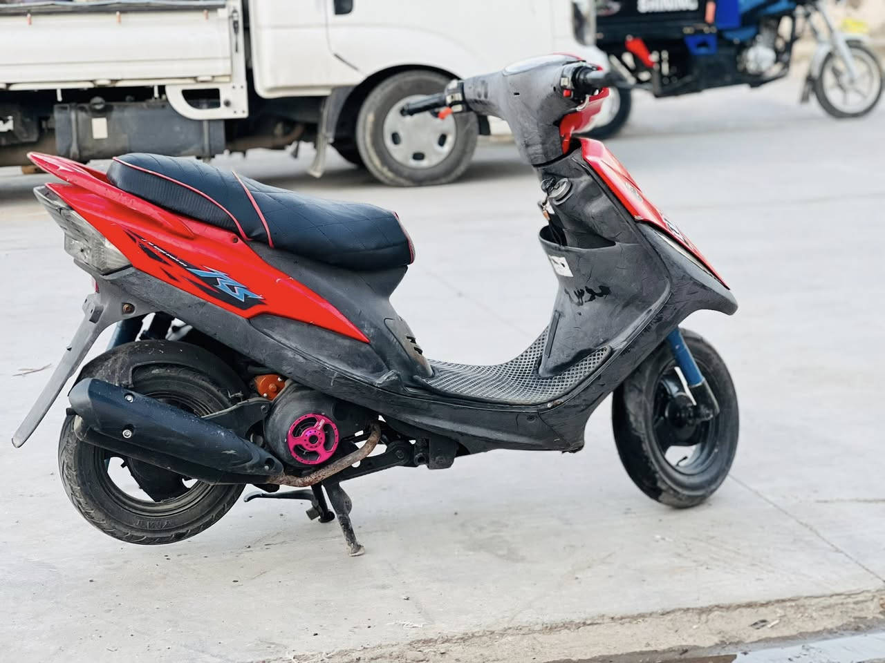 السلام عليكم  دراجه ماكس عدله 2006 نكره سلف  دراجه فول ناعمه شلعه ومعدل وكله عل بلاد فقط بوشه ٥٥. اصليه. من بغداد كهربائيات كله. شغال. مابيها اي نقص  والباقي بل. صور شوفوه هاذا رقمي ***********
