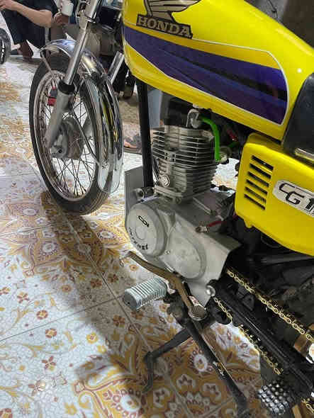 دراجه ايراني  شوفت عينك
 رقم بي واتساب ***********
