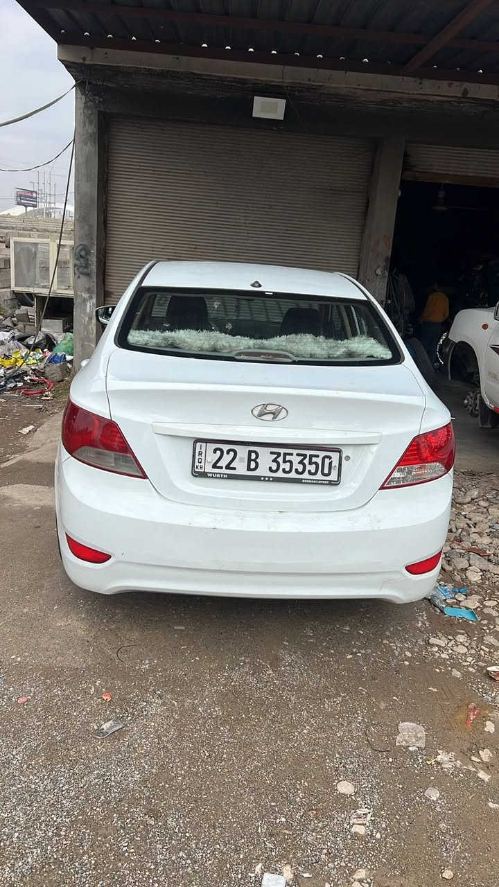 السلام عليكم
اكسنت 2013 
نص مواصفات 
بدون صبغ باب سايق مبدل بلادي 
بيها مكانات تعديل بارد 
محرك 16 مفتوح بس بشرط
رقم سنويه هزه كله جديد 
سعر 98 بيها مجال 
*********** واتساب
