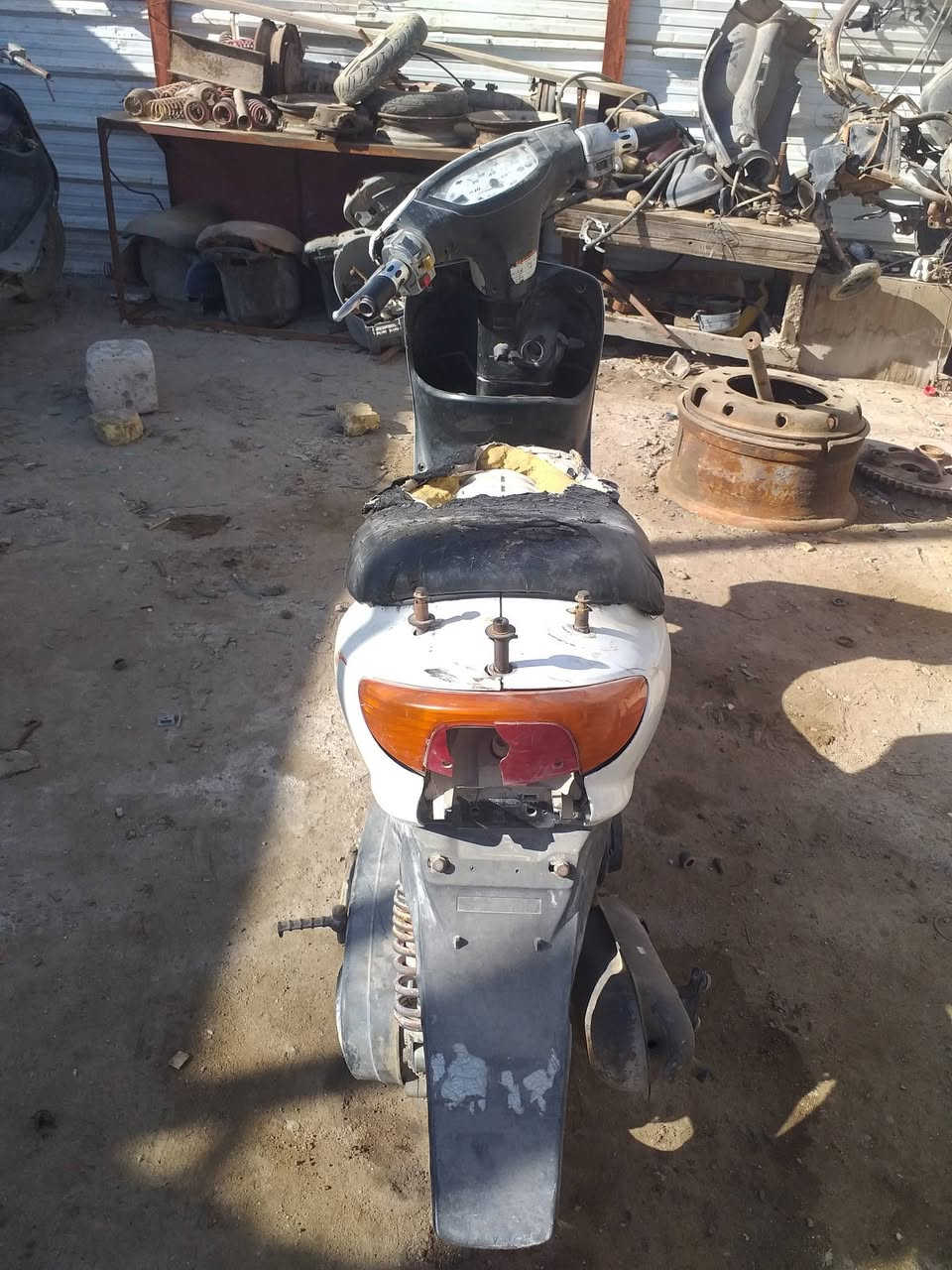 دراجه عصفوري شغاله هندر للبيع العنوان قضاء المدينه منطقة العباره قرب مطبعه الشهد رقم ف***********
