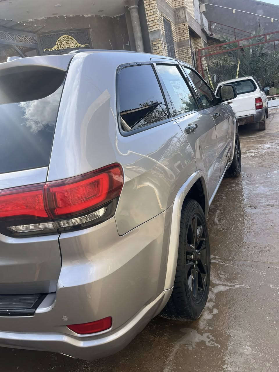 سلام عليكم جيب شيروكي فول مواصفات وارد امريكي للاستفسار *********** مكان بصره
