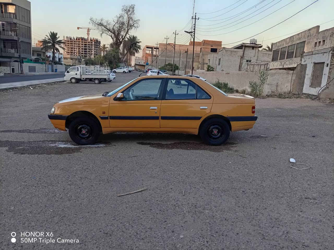 بعد التحية 
بيجو لميس 2015بأسمي رقم دولي بغداد كفالة سنوية ل2030 عامة (عدا بارد بخشم البنيد) من كلشي كير فرنسي مكينه لا تبخير ولا تنقيص كلشي شغال بيها من تبريد إلى كلوب الإشارة تخم تاير بالجيس صدر جديد لايت زنون دوشمة أرضية
السعر ٤٨ وبيها مجال 

***********
