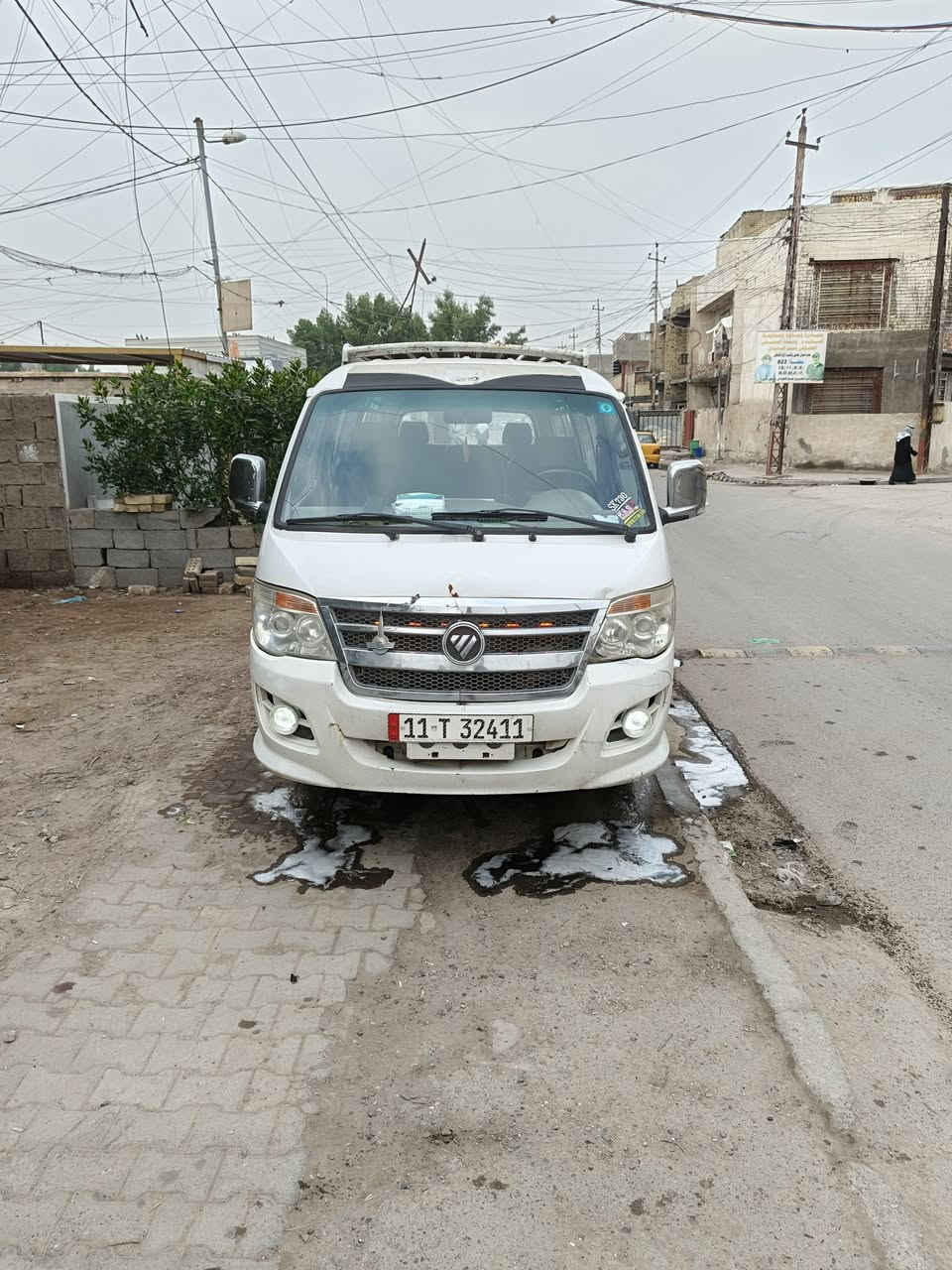 سلام عليكم للبيع فتون 16 حره مامطلوبه لا هيه ولا غرامات مكفوله من ضربه وصبغ وبيه سونار سياره بلاديه حته هلالات مامعمره بلاديه مكينه كير صدر تخم تاير صبغ وياله كله جديد مكاني بغداد الدوره *********** سعره 90 وبيه مجال
