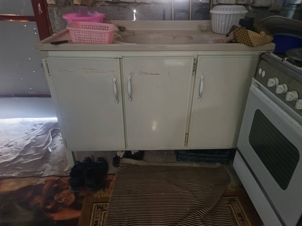 السلام عليكم كاونتر للبيع سعر مناسب ما متواجد على الفيسبوك ***********
