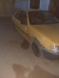 سيارة • للبيع