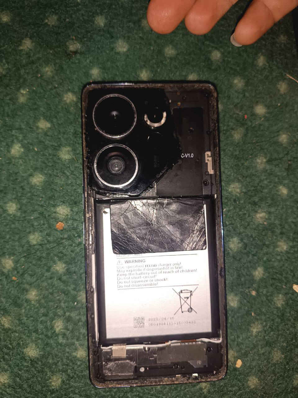 جهاز TECNO CAMON 20 Premier 5Gذاكره512
جهاز مكفول فقط ضهر مابي بس كارتون وياه  للمراوس بأيفون


**إذا كنت صاحب هذا الإعلان وتريد حذفه لأي سبب، رجاءا أرسل رسالة إلى الدعم الفني**