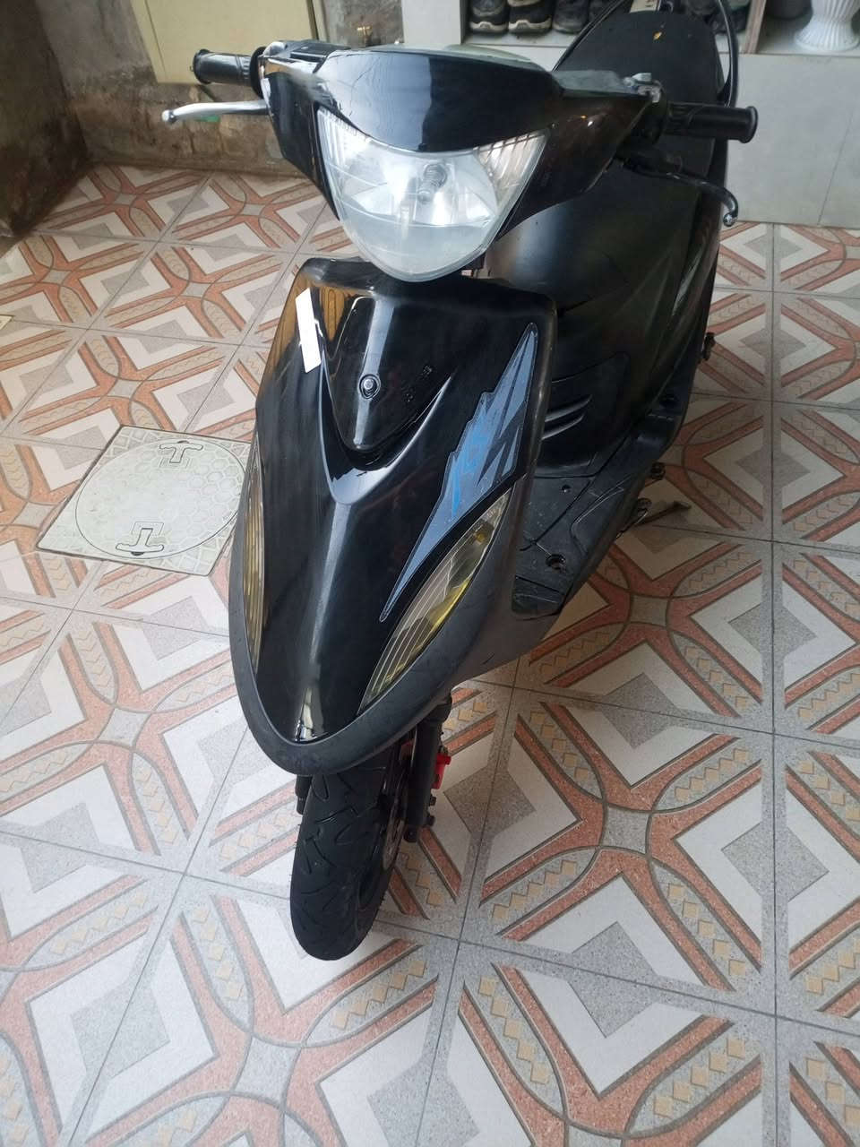 دراجه ماكس عدله
خير من الله الدراجه برغي مامفتوح بيه 
كهرباء كله شغال سلف هندر شغال 
السعر 550 
***********
