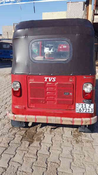 السلام عليكم تكتك لبيع تي فيس مديل 19 بشهر 12 دكتك نضيفه خير من الله اي نقص ما بيه مكينه حلوه ناعمه  مرقم رقم نكليزي بغداد تحويل ثاني يوم السعر 5 وبيه مجال مكاني المحموديه هاذا رقمي ***********
