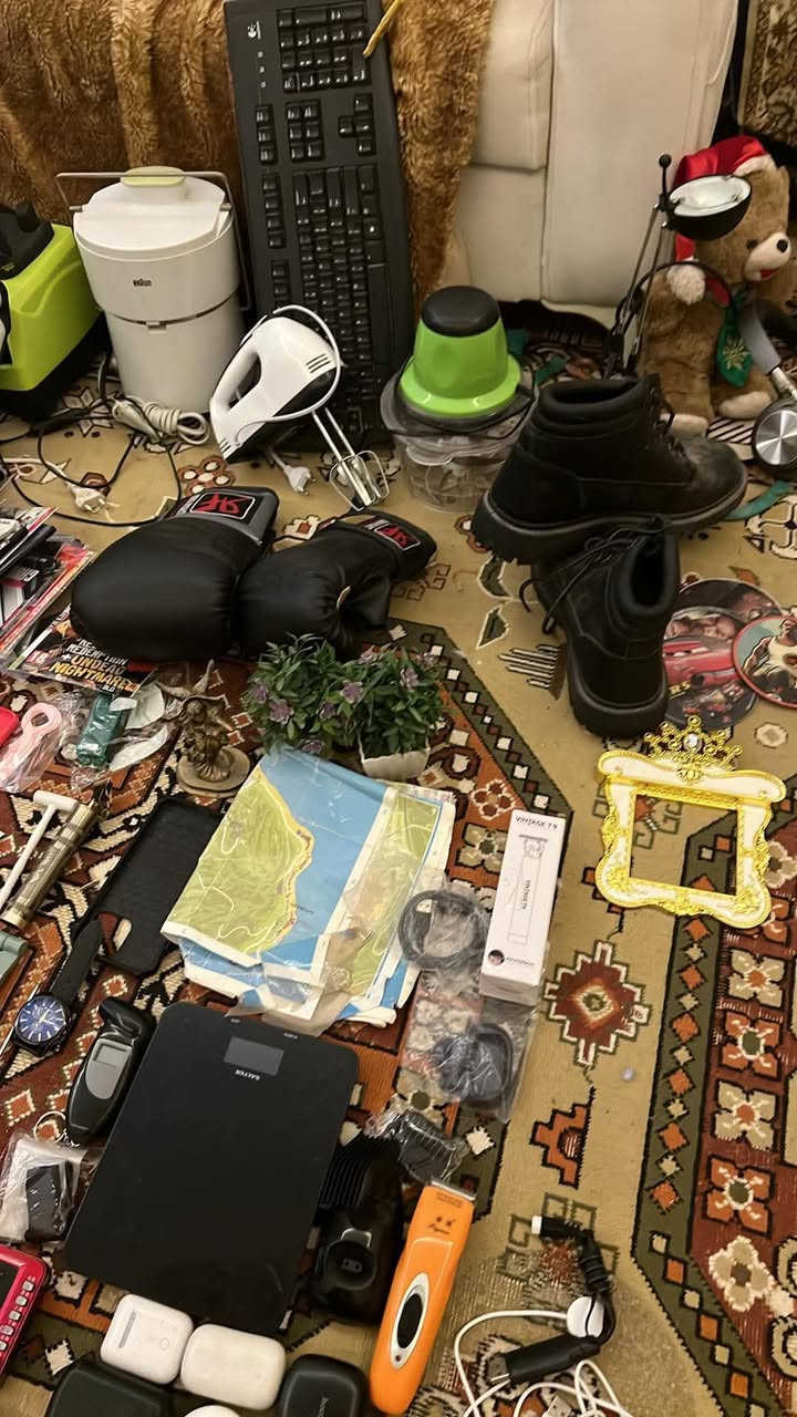 شباب أغراض حلوة 105 قطعة كلهن 105 الف يعني القطعه بألف ابيع شلع مابيع مفرد تستفاد خير من الله بيهن
خلاطات شغاله وبيهن فحم وحده يمكن
رنك لايت 
كفوف ملاكمات
شواحن 
اقراص العاب 
راديو 2
شواحن ايفون لاسلكيه 
ميزان فحم 
كيبورد 
ساعات 
سبحات 
مكائن حلاقه 
هواي أغراض 
توصيل ماعندي خاص وتدلل


**إذا كنت صاحب هذا الإعلان وتريد حذفه لأي سبب، رجاءا أرسل رسالة إلى الدعم الفني**
