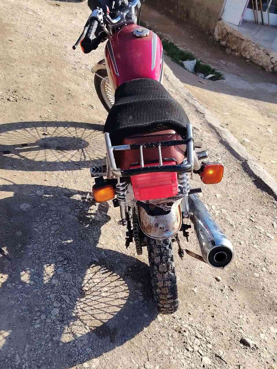 السلام عليكم ماطور4كير  بارت للبيع اشاير شغال لايت دبلات جدام وره كله شغال السعر 280وبي مجال ***********
