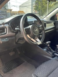 كيا ريو للبيع 2018 ماروني بيها صفحه صبغ امريكي مكينه 2000 جبيره السيار...