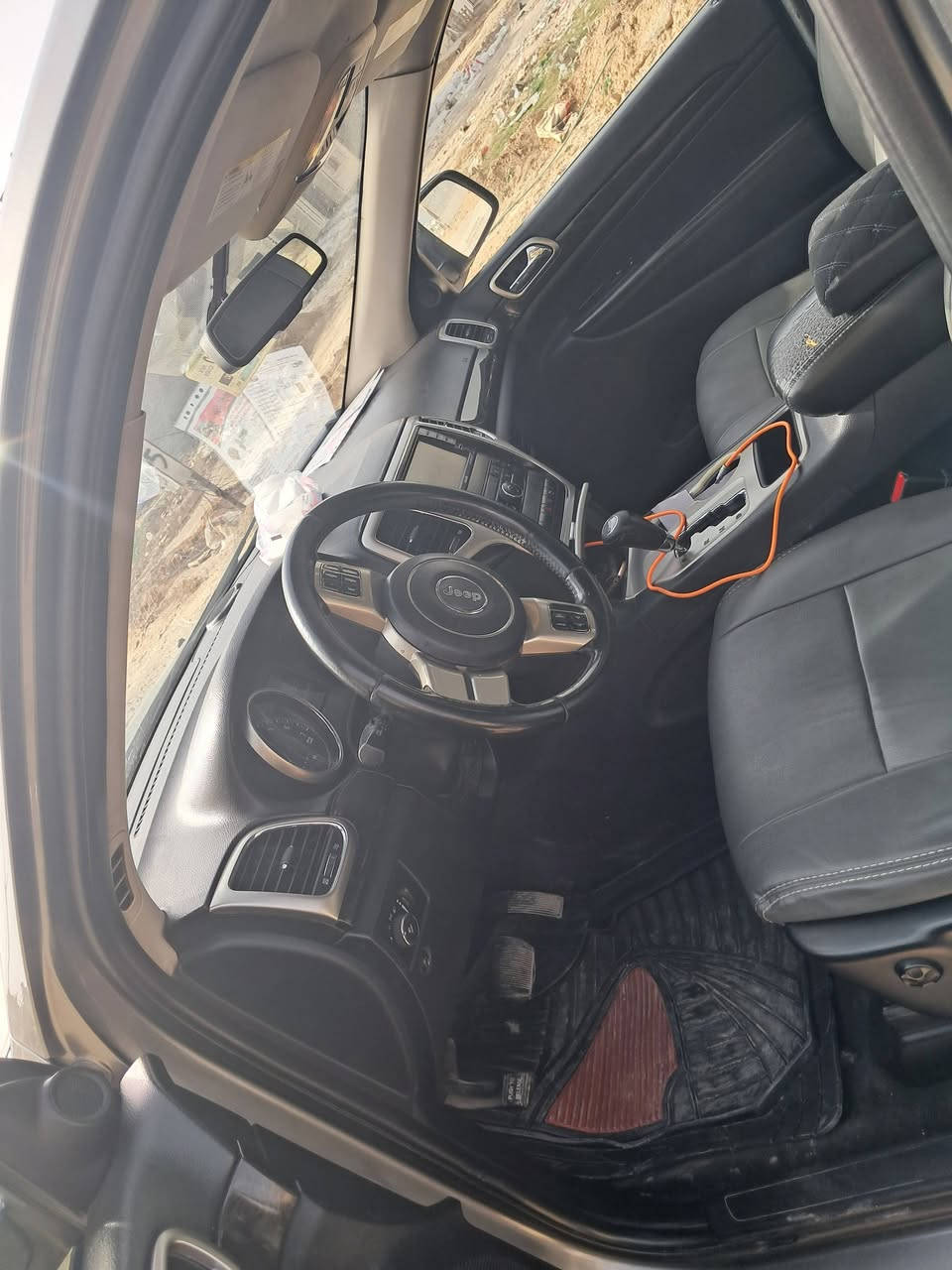 جيب لاريدو ٢٠١١فول مواصفات فتحه سقف فور ويل كشانه جلد كهرباء ماشيه ضرر جاملوغ وبنيد بدون دواخل شرط السعر ١٤٠وبيها مجال مكاني تكريت للاتصال ٠٧٧١٦٤٥٨٧١


**إذا كنت صاحب هذا الإعلان وتريد حذفه لأي سبب، رجاءا أرسل رسالة إلى الدعم الفني**