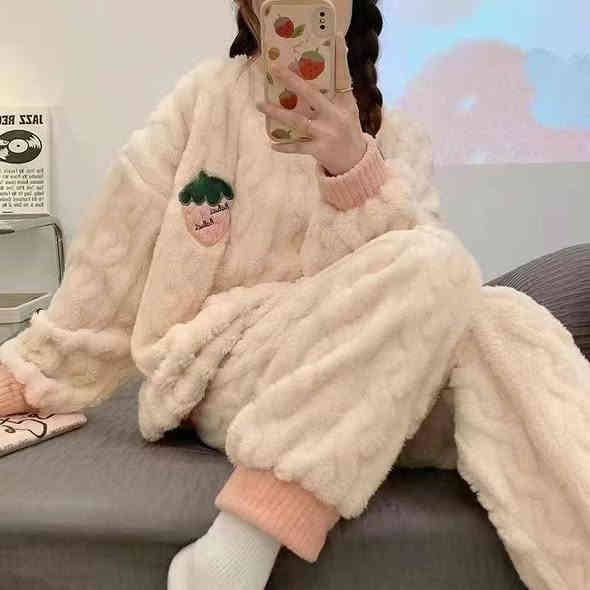 تراك نسائي خامه فرو سعر الدرزن 66 الف
للتواصل عبر الواتس اب ***********
