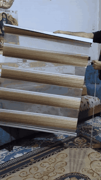 السلام عليكم  من رخصت الادمن   عندي بردات سلايت  القياس متر .... و مترين  نفس الالوان  كلش نضيفات  هنه  وقفايصهن  رايدهن  ثنينهن  ب30

مكاني الحسينيه ***********
