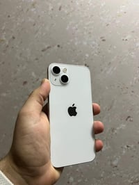 13 عادي بطاريه 95  ذاكرة 128 قبل سبوعين خلص الضمان مالته  مستخدم شي قل...