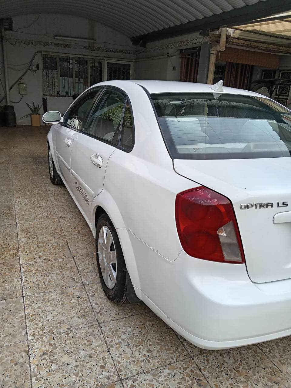 اوبترا موديل ٢٠٠٧ بأسمي ***********أرقم دولي سنوية ل ٢٠٣٠ هزه جديدة تخم تاير باتري جديد غرفته كلش نظيفه صدر امامي خلفي جديد تبريد ثلج محرك بيه بداية تبخير كير مكفول السعر ٦٧$
مكاني الدورة  بيه مكانات صبغ موضح بالصور بغداد, العراق
