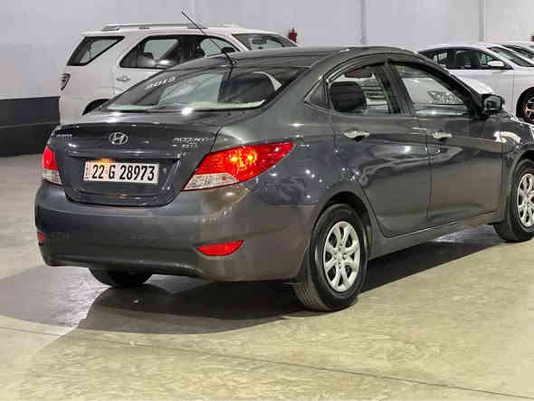 هيونداي اكسنت 2012گيرعادي بي سبوغ و ته زره و ته نها دوو جئگاي بچوكي ساردي هه يه گيرو مه كينه ي به شه رت نه كرايته وه توند و تؤل وه ك تؤپ چوار تاي نوي له ژير دايه سه نه وي تا 2027به ناوي خؤمانه وه يه مالي دؤست ..ژم *********** شوين سؤران سعري 93$ كمك مجال سوران
