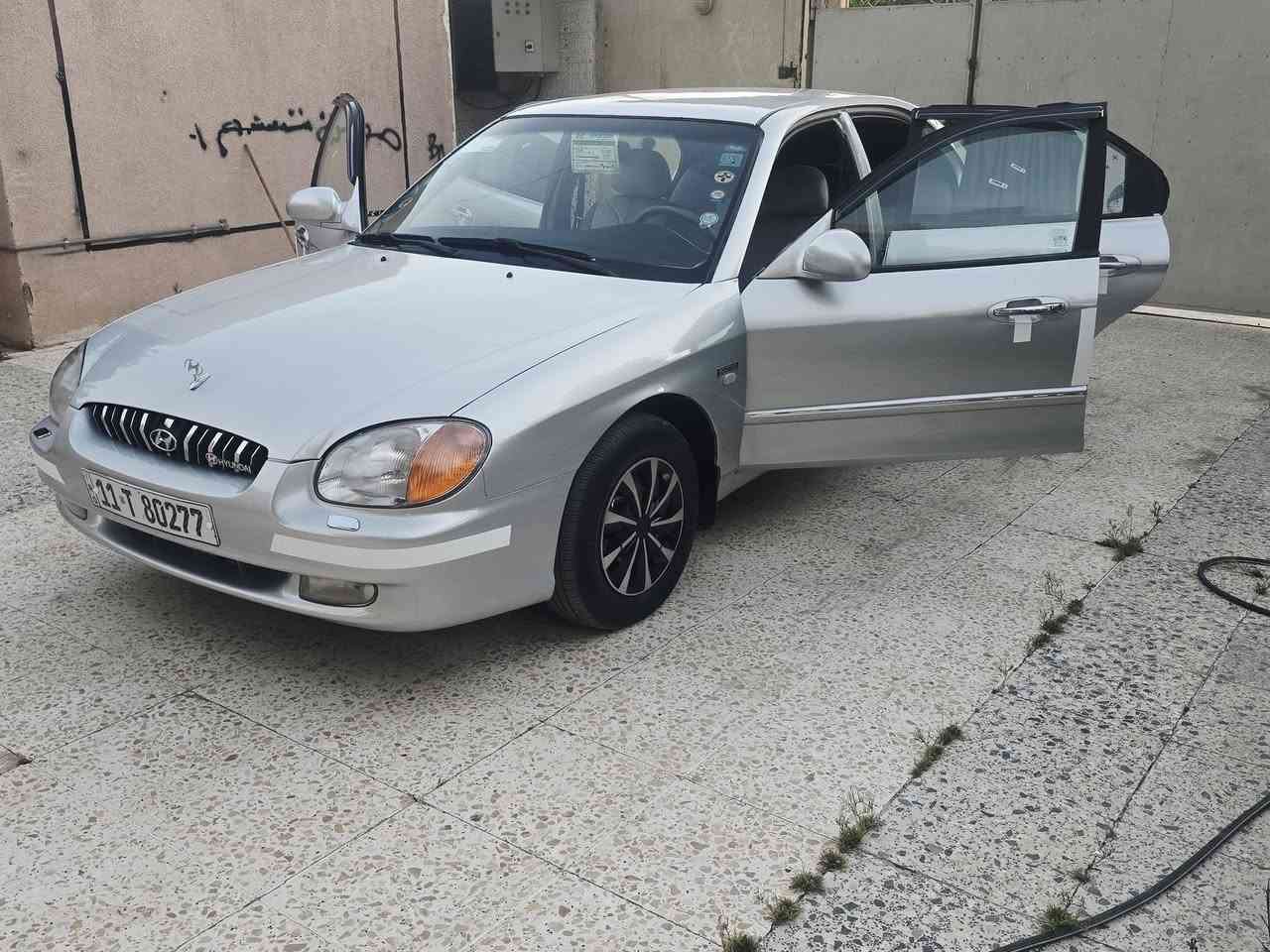 سوناتا 2001 رقم بغداد مكينه وكير جدد حاويه شادهن  صدر خلفي أمامي جديد كهربائيات كلهه تشتغل تبريد ثلج مصبوغه صبغ درجه اولى للجماليه مكفوله من ضربه ولكص سياره جاهزه من كلشي  السعر 58وبيهه مجال حك الجيه مكاني ديالى الغالبيه للتفاصيل سيد حيدر ***********..
