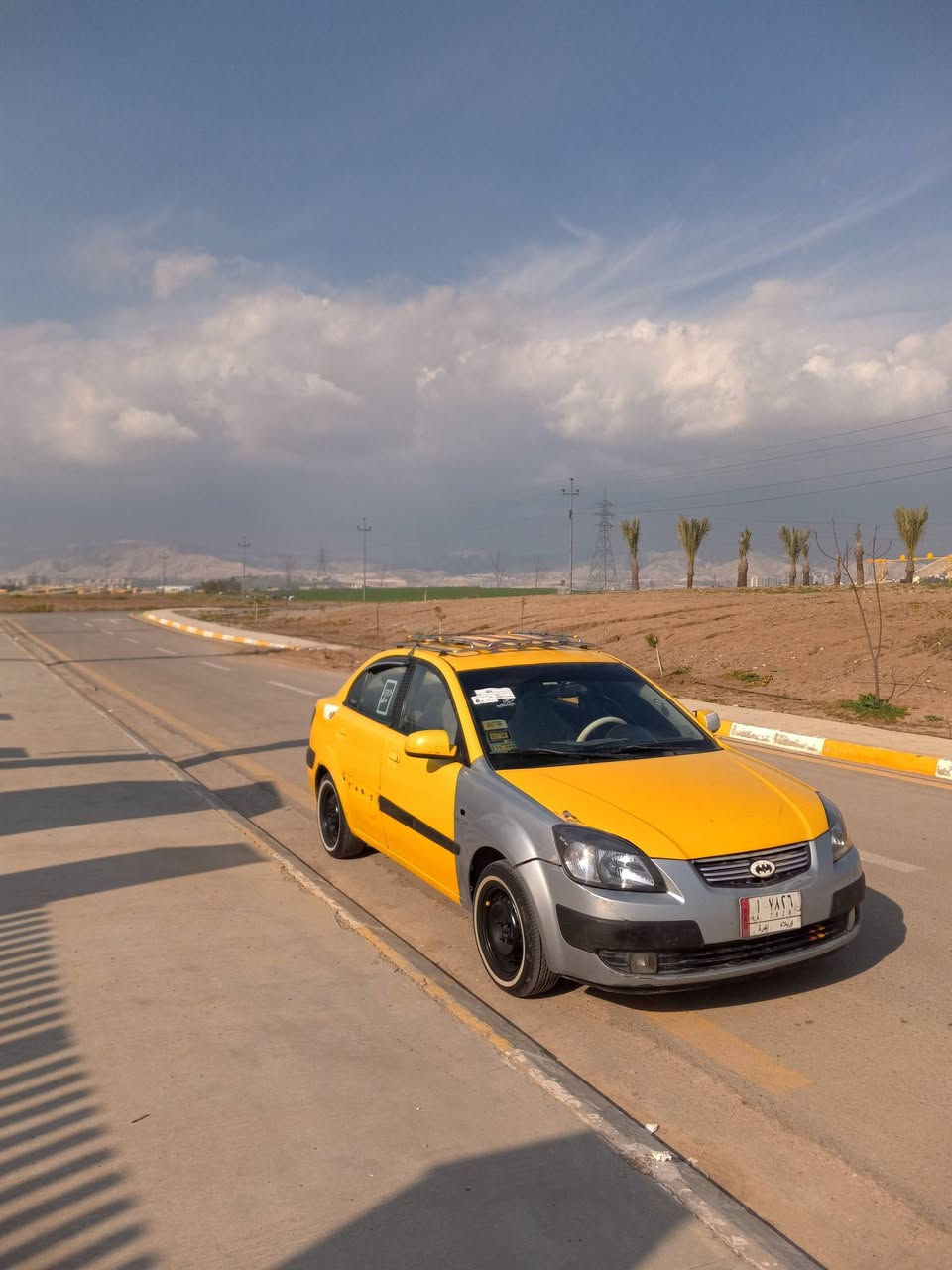 كيا ريو 2009         78$   وبيها مجال⚜️
هيئه غرامات صفر 
محرك وكير مال كصه 
طخم جديد 
زوج تايرات الكدام صارلو سبوع 
السياره كود واحد مبدل بيها جاملغ وبوند 
السياره كفاله من الكص والتكم والشواصي 
الشرعي موجود 
كاربون مامسجله 
ترأي للبصره 
***********
***********
