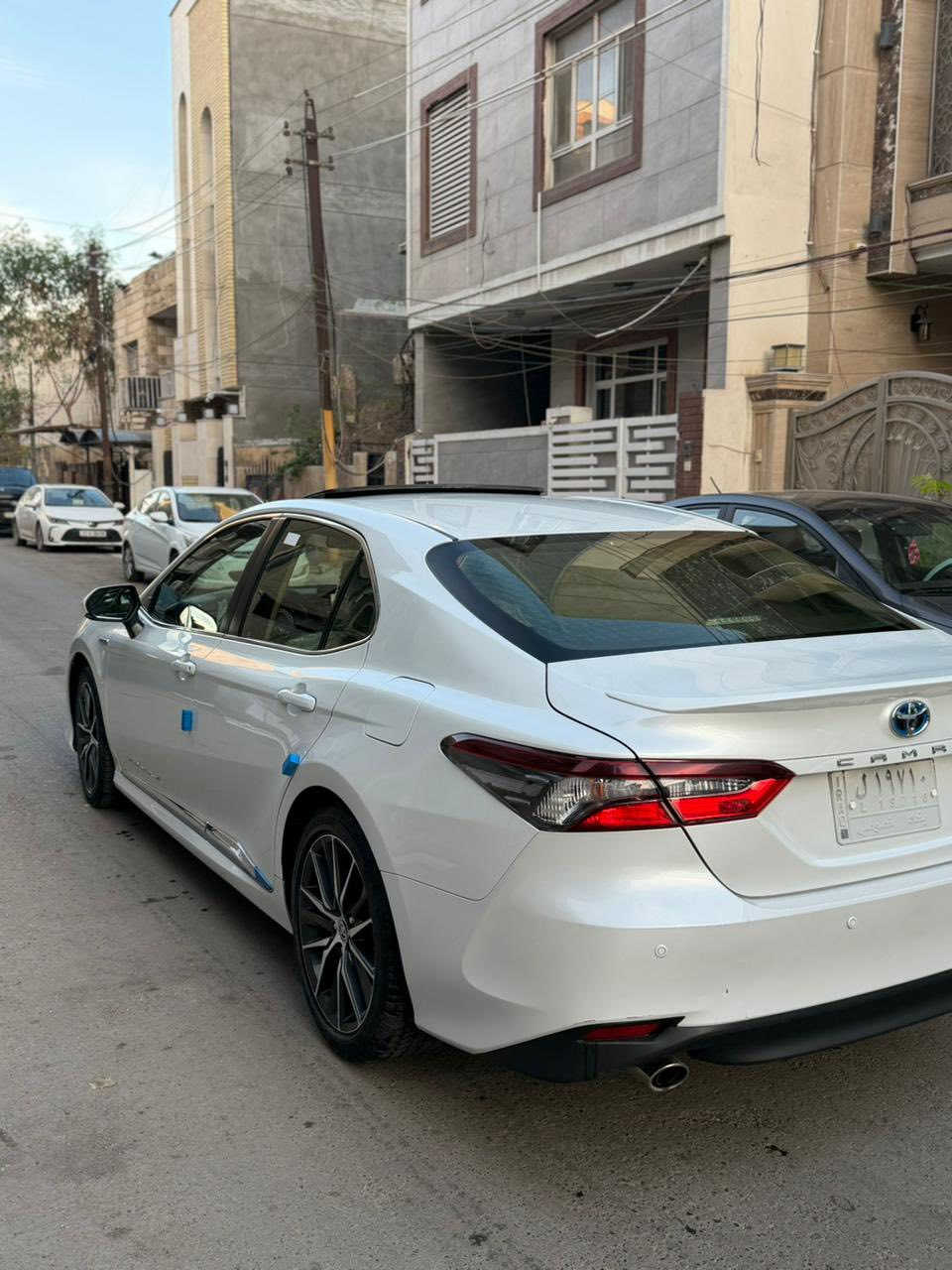 كامري خليجي هايبرد  2024 فئة GLE 
فول مواصفات بصمة سلايد فتحة سقف 

ماشيه 45 

بدون ضرر بدون صبغ من الدعامية للدعامية 
 كفاله حتى من الشخط والرصعه 

المواصفات 
فتحة 
بصمة 
تحكم ستيرن جهتين 
سايد بريك دكمة 
نظام سبورت 
نظام ايكو 
نظام Apple CarPlay و اندروين اوتو 
شاحن موبايل لاسلكي
برده خلفيه كهرباء 
حساسات امامية + خلفية
مري شفط كهرباء 
اشاير بالمري 
قطعتين تبريد 
شاشة كبيرة
كامرة خلفية دوارة
مكينة 4 سلندر 2500
لايت زنون 
لد امامي 
بلوجكتور زنون 
ويل كب كروم 18
كشن كهرباء 
داخل بيجي 
اناره داخليه LED
مانع انزلاق
وبيها بعد مواصفات 
مكانها بغداد تحويل مباشر 

***********
