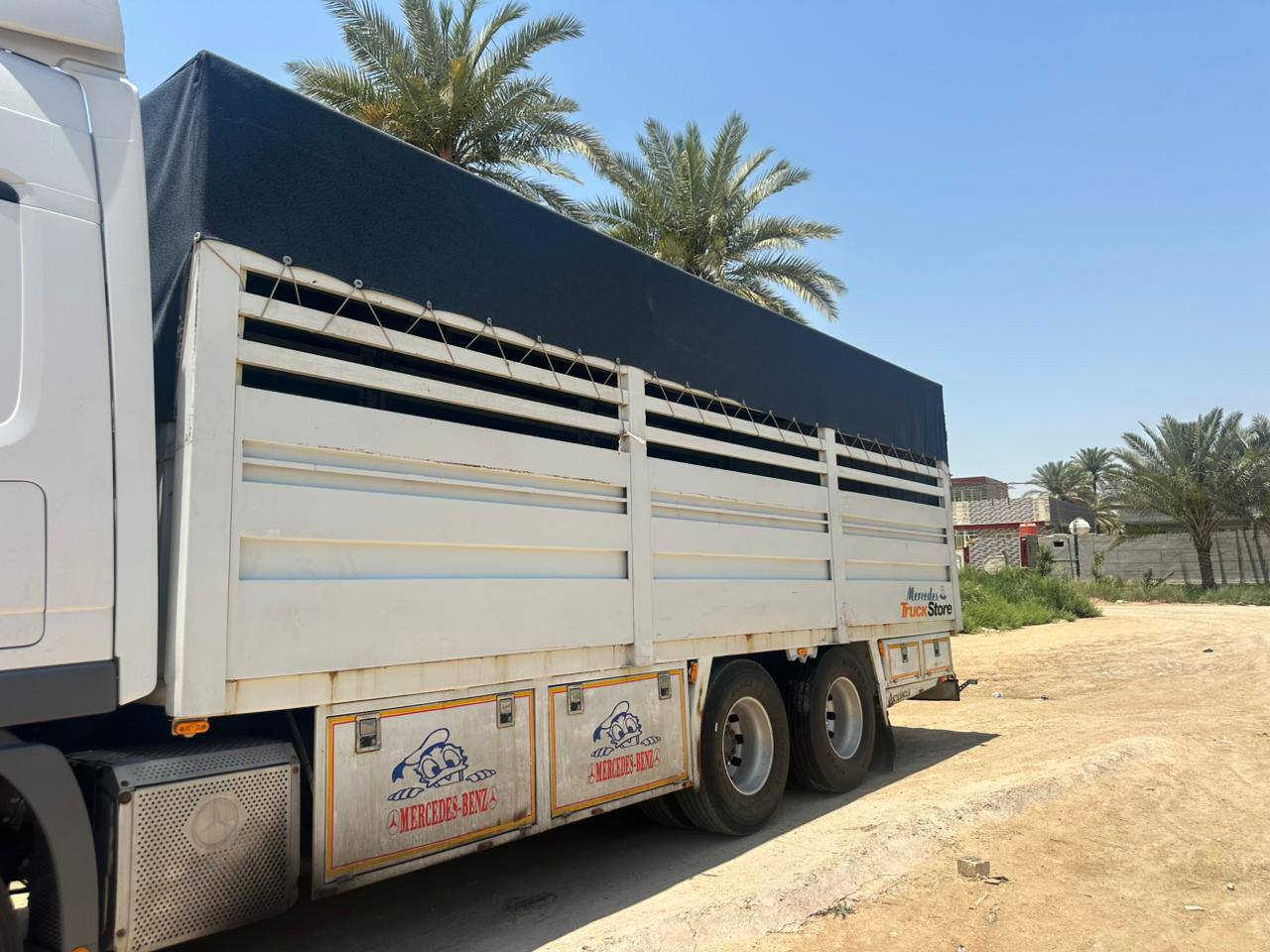السلام عليكم بدي جرف للبيع جاهز كبل للشغل
هوة والكهربائيات والچادر بس تشدة وتتوكل على الله 
بريس 450
الطول 730
الارتفاع 240
‏‪***********‬‏
العنوان طويريج

