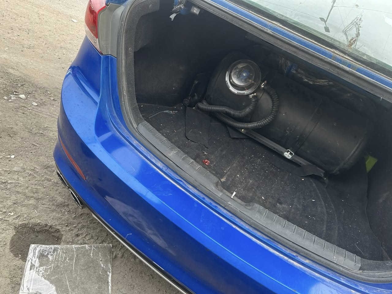 سلامً عليكم النترا  للبيع مديل ١٧. امريكي.  حادث بنيد وجاملغات ثنين السعر. ١١٧وبيهة مجالل مكان بغداد.  منضومة غاز وهزة جديدة بسمي ***********
