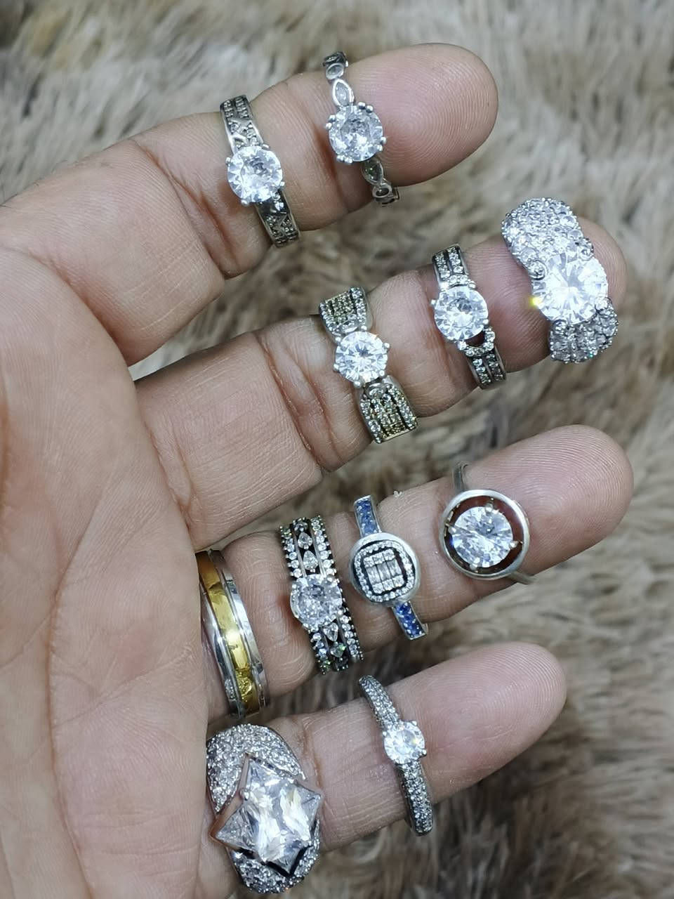 للاستفسار ***********
