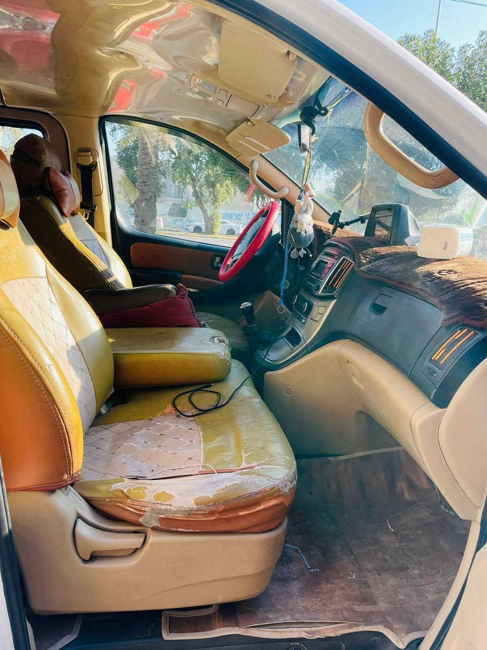 ستاركس 2016 شكل الجديد مكفوله ماعدباب  السايق مبدل وكاله سعره 190$رقم صاحب السياره***********
