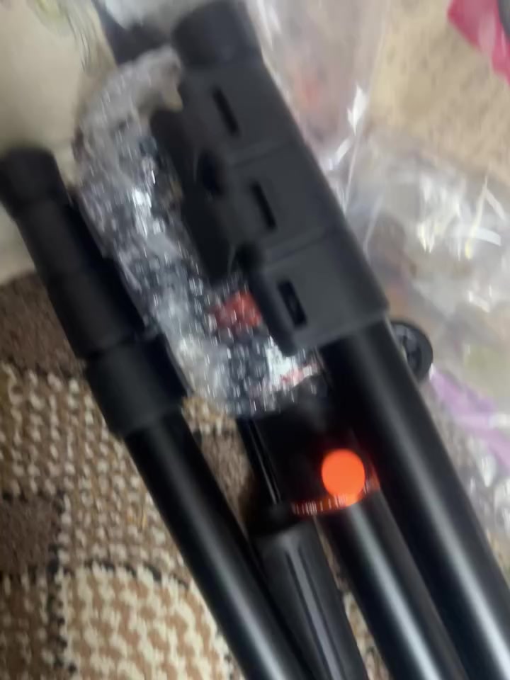 هذا المنتج عبارة عن قاعدة تسوية للكاميرا أو رأس حامل ثلاثي القوائم من K&F Concept.
المميزات: تم تصميمها لتوفير ثبات مثالي وتعديل دقيق للتصوير بزاوية 360 درجة. 
التصميم: تتميز برأس هيدروليكي أو نظام تسوية ثلاثي العجلات لضبط الزوايا بدقة. 
الاستخدام: مثالية لتصوير الماكرو والمناظر البانورامية.


**إذا كنت صاحب هذا الإعلان وتريد حذفه لأي سبب، رجاءا أرسل رسالة إلى الدعم الفني**