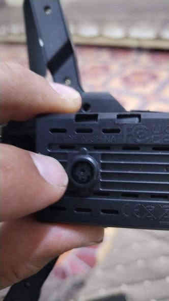 سلام عليكم شباب درون بهذا الشكل اثنين كاميرا جديده بعدها بالكرتون خلي سعر وبالعافيه على اللي ياخذها بي واتساب ***********
