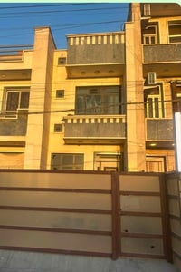 بيع بيت 50 متر واجهة 4 نزال 12 ونص مكون من طابقين ونص صالة وحولي ومنور...
