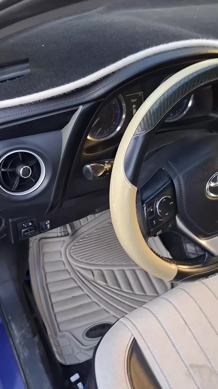 كورلا ٢٠١٧ امريكي سونارها موجود 
سعرها ١٣٠ قفل


**إذا كنت صاحب هذا الإعلان وتريد حذفه لأي سبب، رجاءا أرسل رسالة إلى الدعم الفني**