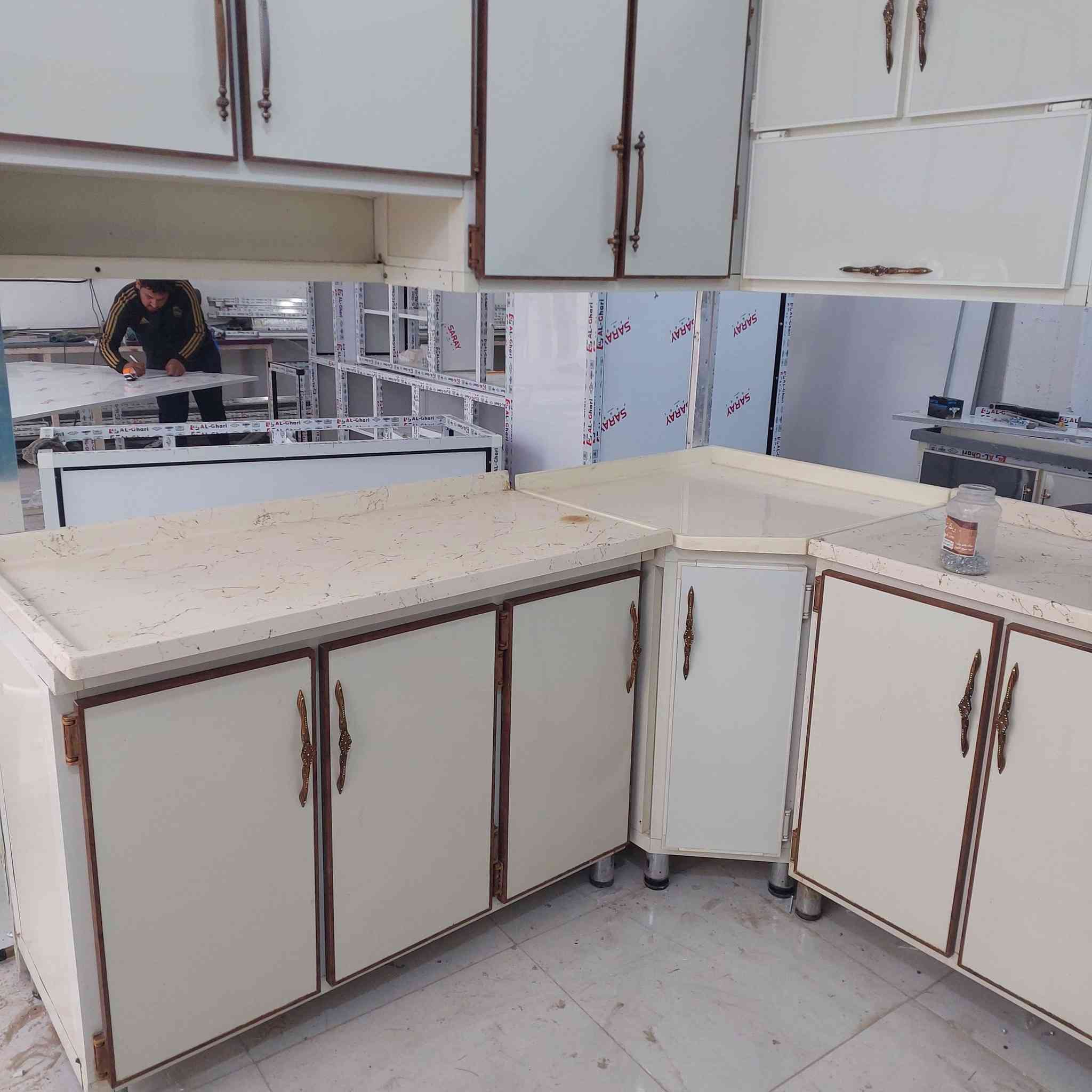 كاونتر تسكام مستعمل مرمر مبطن ٤امتار اونص ***********واتساب
