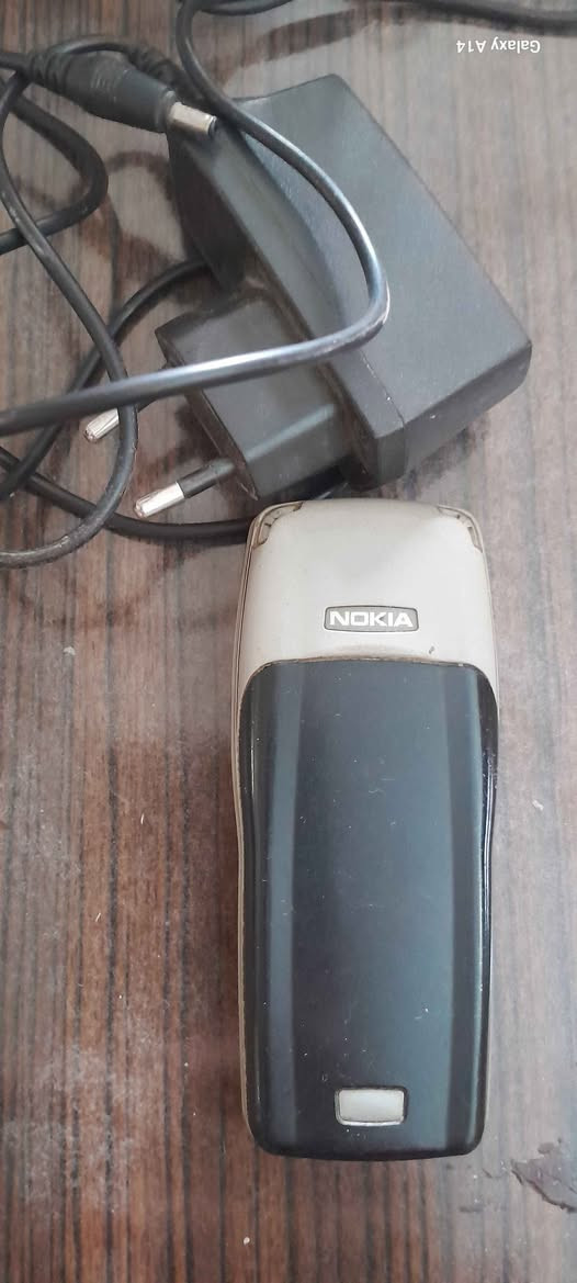 موبايل نوكيا بدون بطارية مع شاحنة فقط بغداد, العراق


**إذا كنت صاحب هذا الإعلان وتريد حذفه لأي سبب، رجاءا أرسل رسالة إلى الدعم الفني**