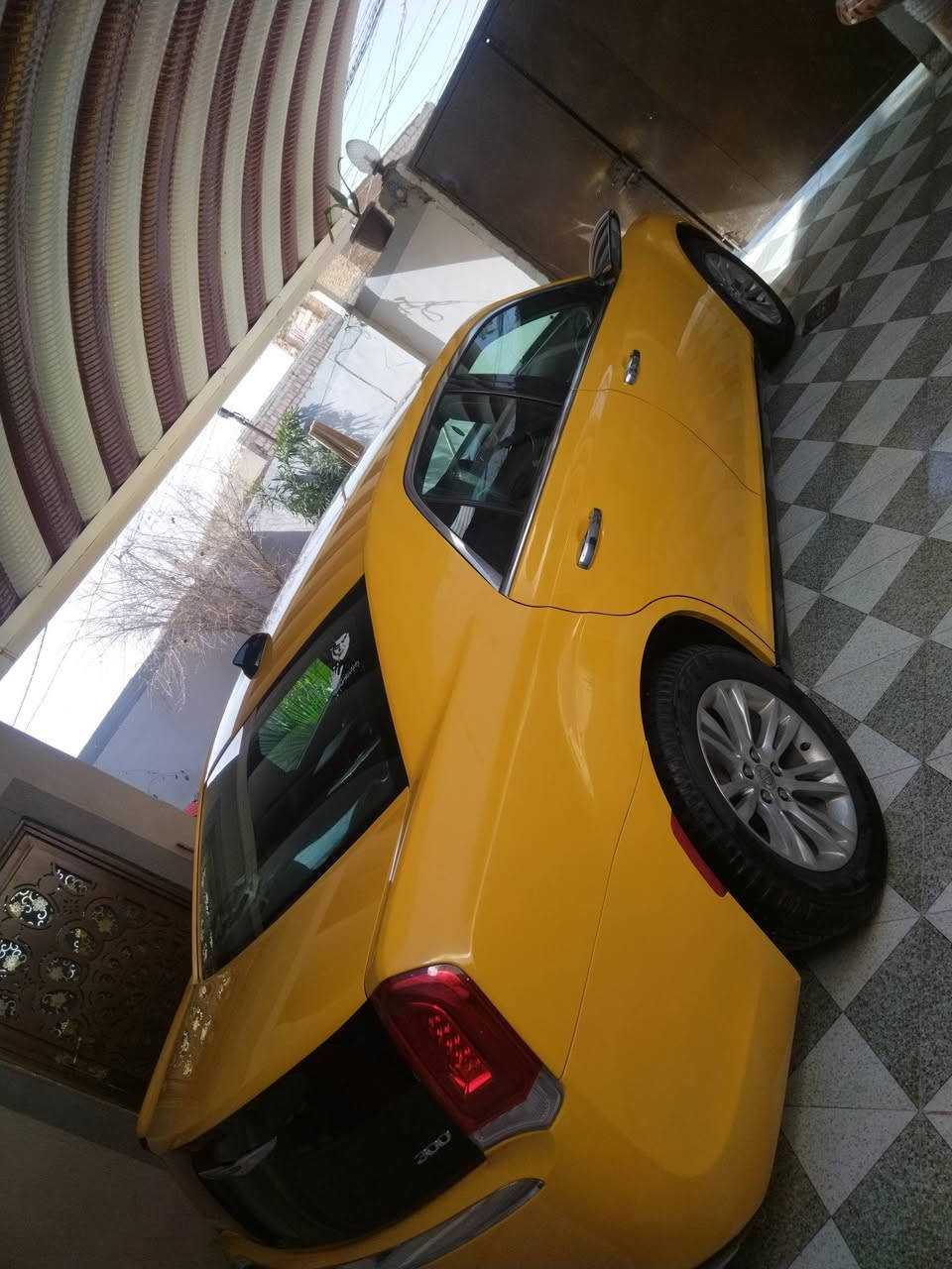 سلام عليكم ابامه 19اصال بيه جاملغ وبنيد رقم بغداد نكلزي بسمي تفاصيل تصال  *********** ***********
