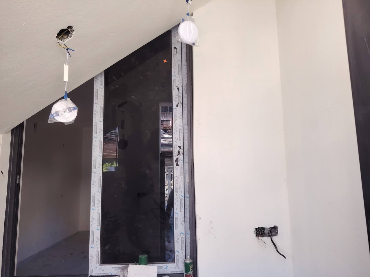 نقدم لكم أفضل خدمات الكهرباء الحديثة للبيوت والمشاريع:أفضل
🏠 تأسيس كهرباء جديد كامل
💡 إنارة حديثة (سبوت لايت + بروفايل ديكور)
🔧 صيانة وإصلاح الأعطال الكهربائية
⚡ فحص وتعديل الشبكات الكهربائية
🏡 شغل نظيف وسريع وبأسعار مناسبة
📍 نغطي جميع المناطق
📞 للحجز والاستفسار: ***********
