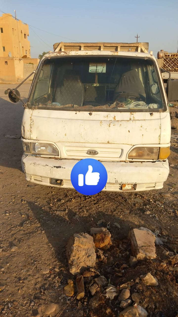 كيا حمل للبيع موديل 95 مكان تكريت
السياره بدون رقم /السعر 25وبيها مجال للشراي 
الاتصال بل رقم ***********
