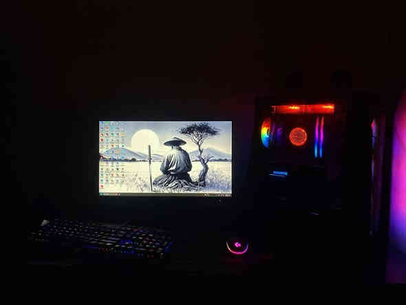 السلام عليكم 
تجميعه كامله للبيع:

GPU RTX nvidia geforce 4070 12 GB

CPU AMD Ryzen 7 5800x

Disk samsung 980 PRO speed 7000mb 2TB

Memory Tforce DDR4 delta RGB

Power supply gigabyte 1000w 80 plus gold 

Motherboard Aorus B550m elite 

Water cooling RGB

Keyboard red dragon K550 RGB

 Mouse logitech G102 RGB

الشاشه AOC 165 hz 

التجميعه خير وبركه تجي تفحص وشوف بعينك من فريمات اداء جوده ملحقاتها|UBS|كرسي كيمنك|ميز|

سنه ونص تقريبا عدي

عنواني/بغداد/حي القاهره/رقمي/***********

السعر/3500 مليون دينار عراقي لاغير وبيها مجال للطيبين
