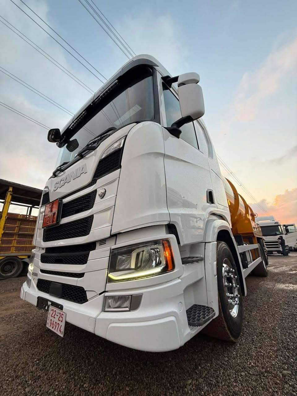 نوع :سكانيا تنكر سحب سحال تاك تاير ستيرن دبل قماره ناصي شاصي بلادي تانكي ٢٢٠٠٠ ماتور ايتالي ٧٠ تانكي نهرو حداد 
موديل: 2018 ✅
حجم : R500✅ انجكترستة سلند سوبر عادي
لون :   ابيض ✅
مواصفات: هاف تبريد ثلاجه حساس كاميرا روبستون لايت زينون تخم ويل كروم
گير: أوتوماتيك  
رقم : كاتي
سعر: 600$ سته شده  ورقة دولار //60000$
العنوان: معرض به لين في اربيل قوشتبه شارع العام 
*********** بەڵێن  / أبو علي 
***********

رجاءً يرجى عدم الاتصال بعد الساعة العاشرة ليلاً 🕙 🔟

موقع جديد معرض به لين اربيل قوشتبه مدينه المعارض شارع العام 
موقع معرض https://maps.app.goo.gl/11RXL3FxQzCXFYZL8?g_st=iw
