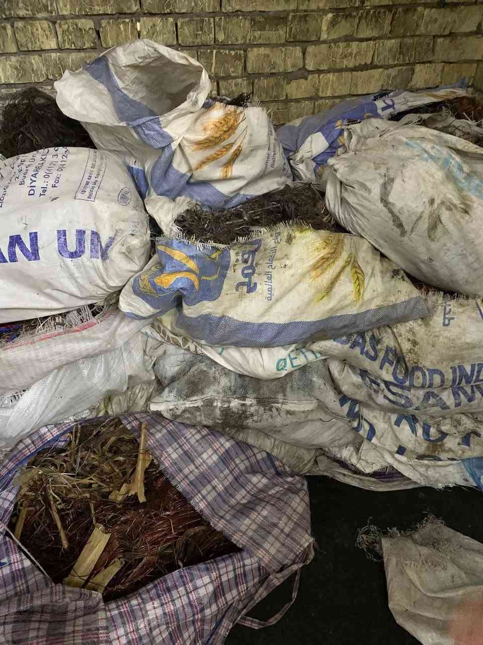 سلام عليكم من رخصت مدير كروب نشتري جميع نواع نحاس بسعار عاليه كيبل زلغ كيبل حرك راسطه شعري ويرات سحب تسيس سناكل نشتري من مجمعات سكنيه من دوار حكوميه شركات بسعار عاليه مكاني بغداد ***********
